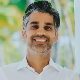 Omar Khawaja headshot